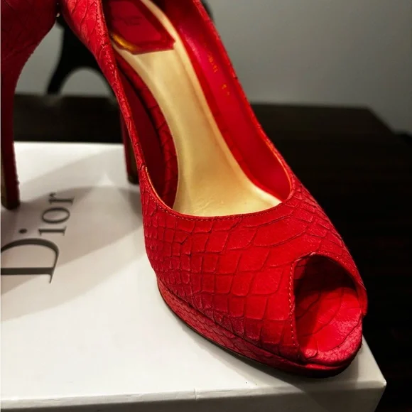 Vintage MISS DIOR PEEP TOE 4 inch heels in Framboise size 7.5 (37.5 euro) - Picture 2 of 7